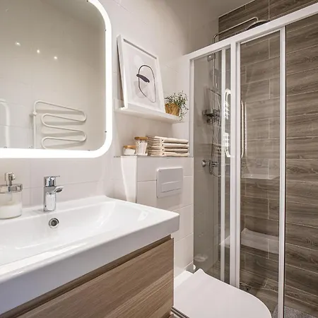 Smilga & Kopa - Mano Jura 2 Kunigiskiai - By Hello Sea Homes